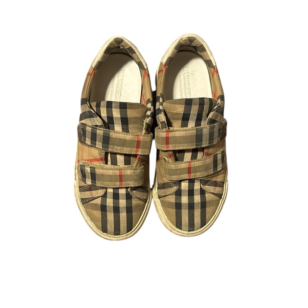 Burberry sneakers